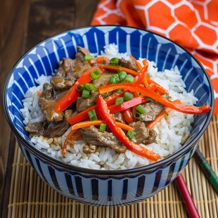 沙茶牛肉丼