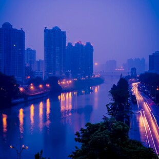 雨中流溪河