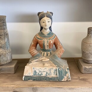 古代宫女陶俑