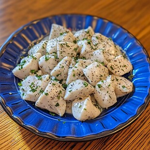 一盘蒸山药特写