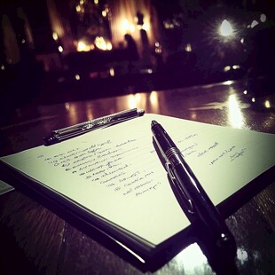 伦敦笔记前两页手稿