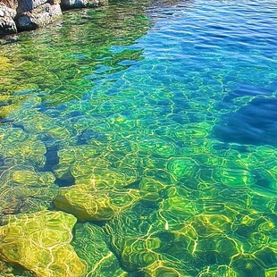 宝石色海水