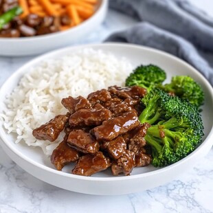 黑椒牛柳饭黑椒牛肉粒