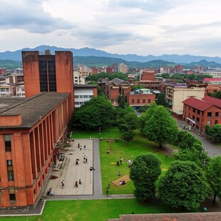 京都大学