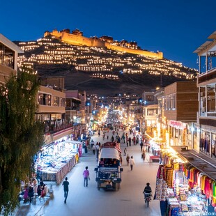 宗山古堡夜景