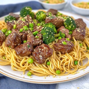 黑胡椒牛肉丸意面