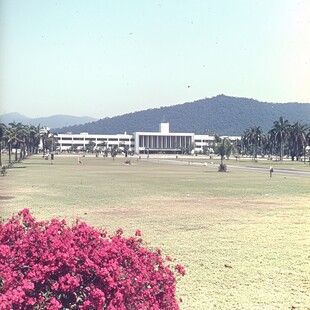 仰恩大学全景