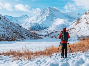 冬天雪地驴友