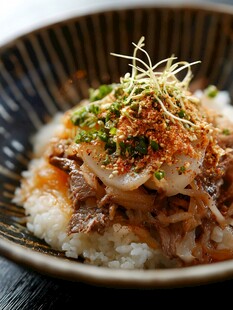 火山牛肉丼