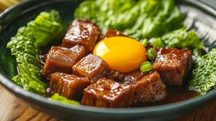 金蛋烧肉