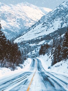 冰天雪地冰雪路段