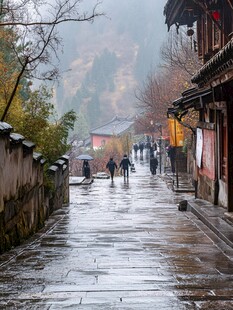 雨中的石板街