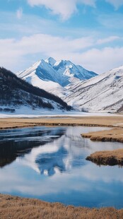 牛心山雪山倒影