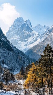 秋天的毕棚沟雪山雪景