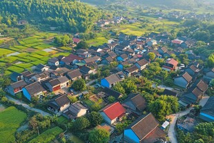 问梅村村间建筑航拍