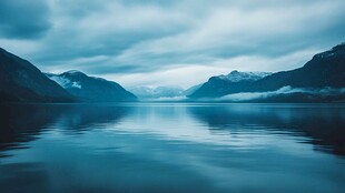 蓝调山水风景