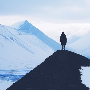 一个人看雪山