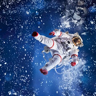 宇航员漂浮
