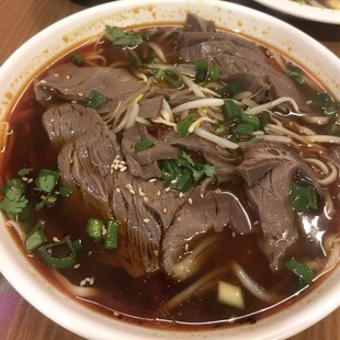 网红牛肉面