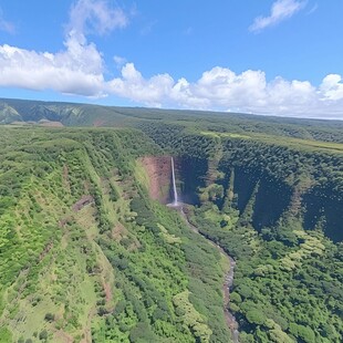 斗状火山口