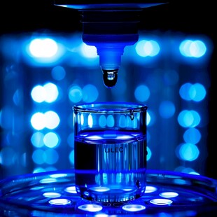 水滴在水面上的科学