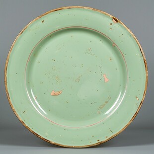 豆青釉描金盘