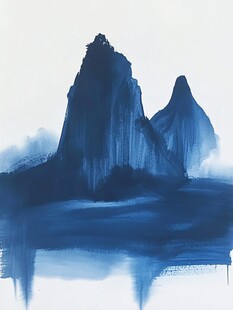 蓝黑色山水画