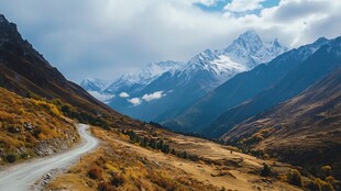 雪山秋色