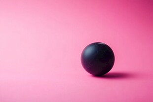 粉红色球体