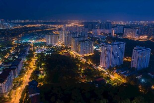 夜幕低垂楼盘夜景