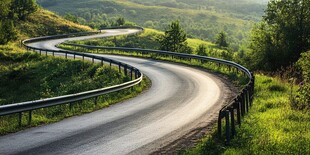 弯路弯道蜿蜒上坡