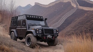 户外越野车背景图