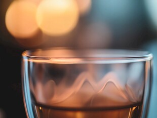玻璃杯光影