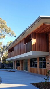 贝伦斯学校设计