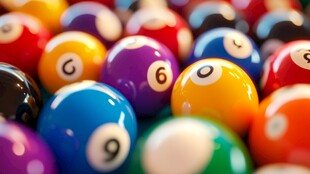 台球比赛球类运动