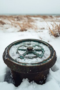 雪地里的大锅