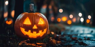 街道上的南瓜灯