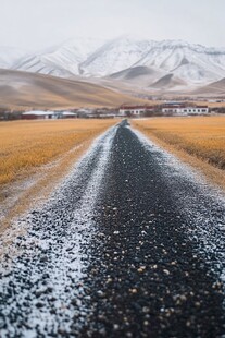 戈壁荒漠田野雪景