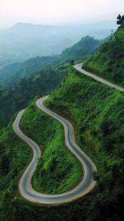 弯路弯道蜿蜒上坡