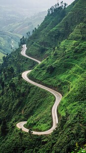 扶贫山路