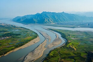 鸟瞰滩涂