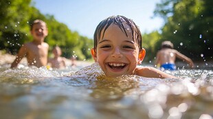 夏日戏水玩乐