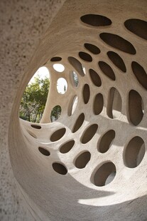 蛋壳形建筑