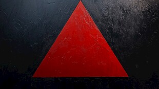 几何图形红色墙壁