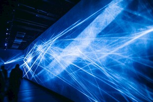 巨型互动数字装置