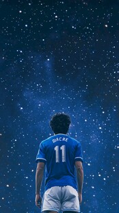 星辰大海男孩背影