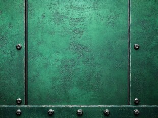 绿色油漆铁门