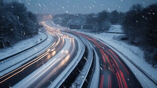 雪天高速路