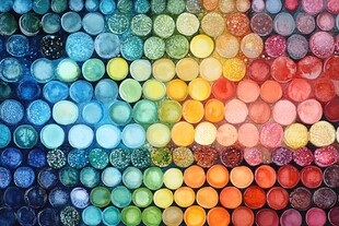 创造颜色彩色墙面