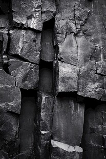 岩石黑白图片素材